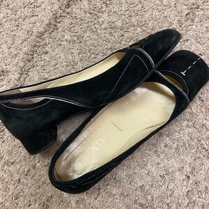 Prada suede flats. Black. Size 38.